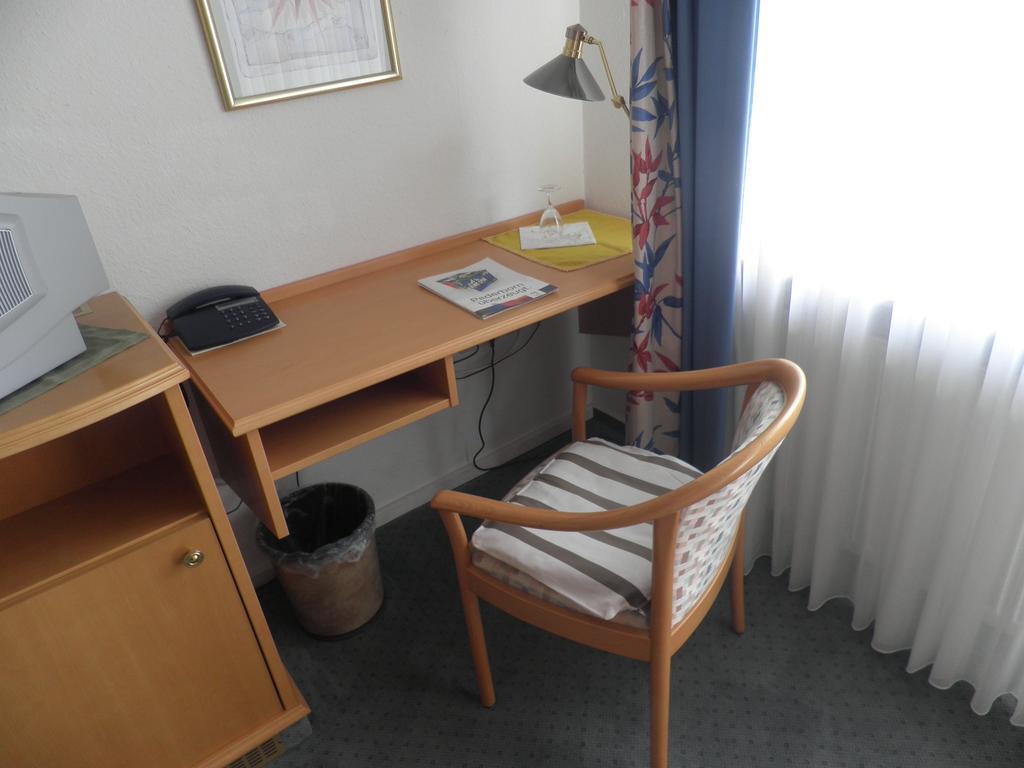 Hotel Haarener Hof Bad Wünnenberg Szoba fotó