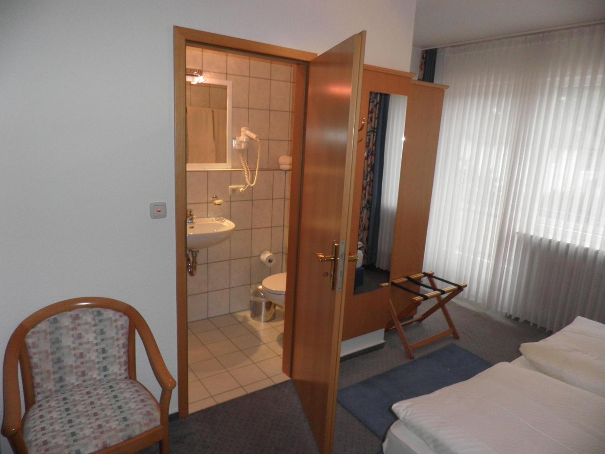 Hotel Haarener Hof Bad Wünnenberg Kültér fotó